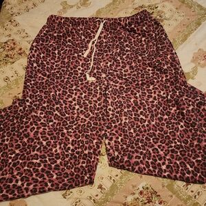 Zenana Outfitters Pink Leopard Joggers